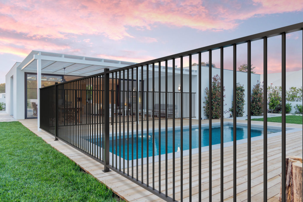 Modern,villa,with,pool,and,deck,with,interior